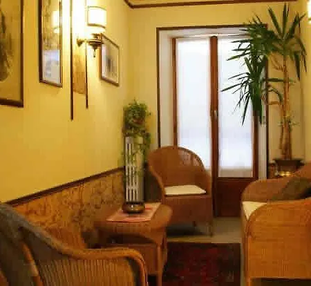 Hotel Grand Usseglio-3